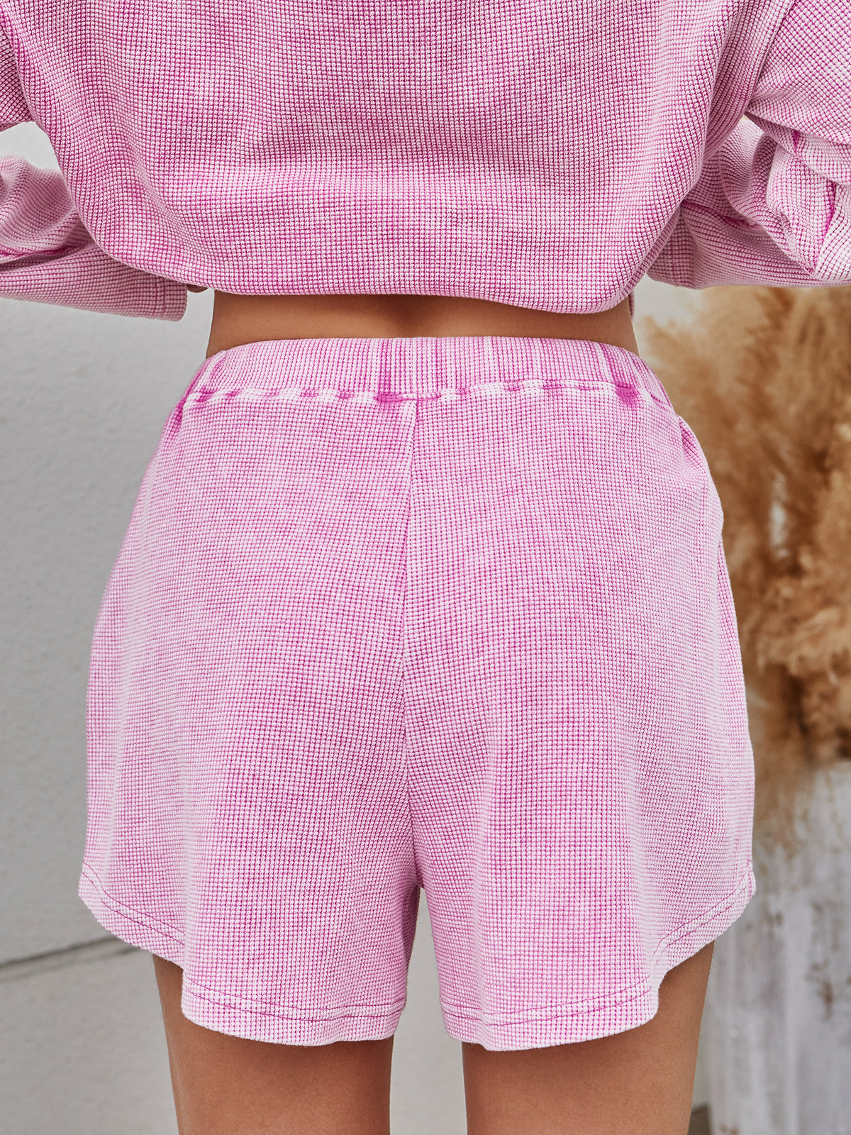 AUTOMET Women's Vintage-Inspired Sweater & Shorts Set