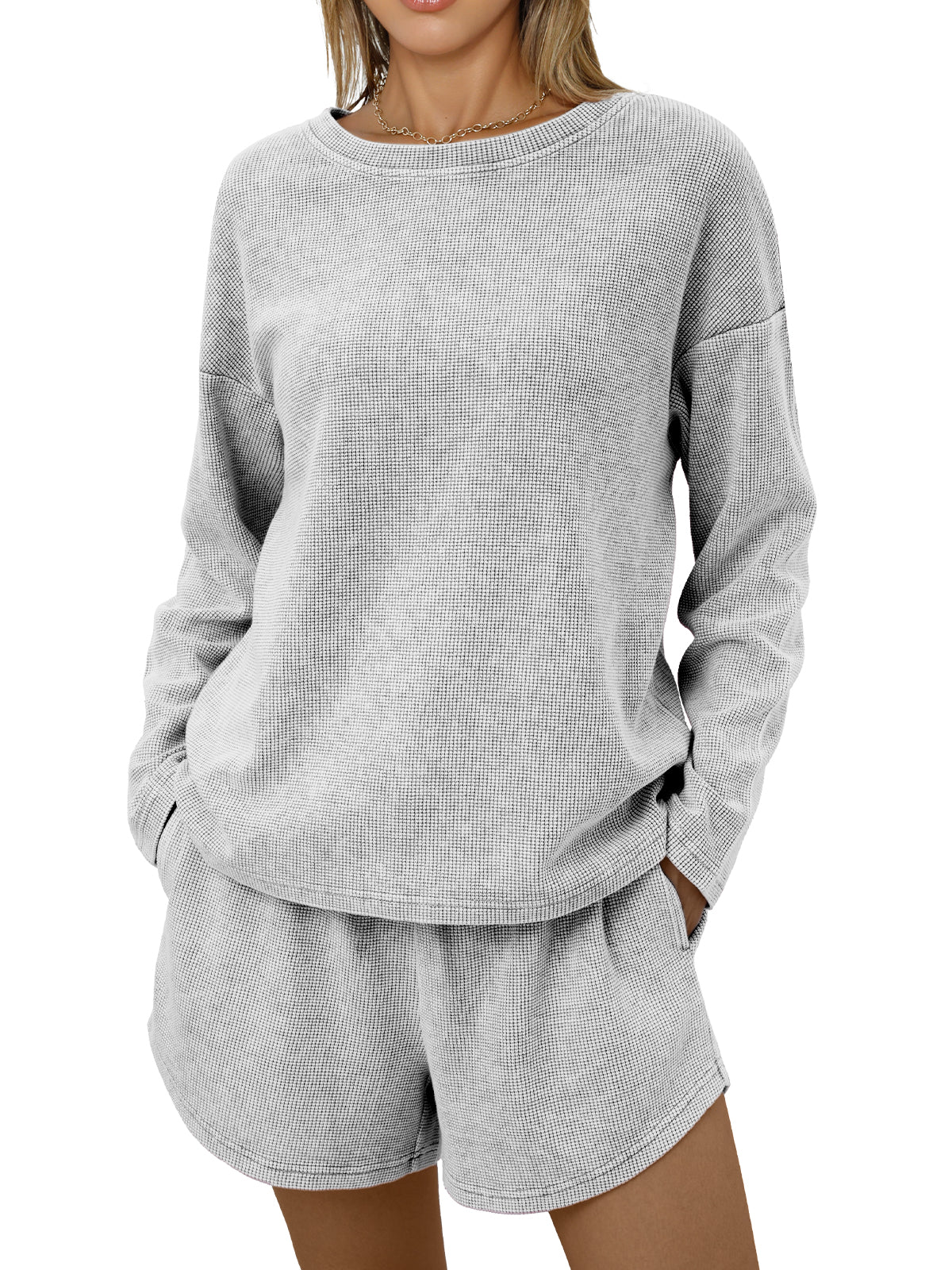 AUTOMET Women's Vintage-Inspired Sweater & Shorts Set